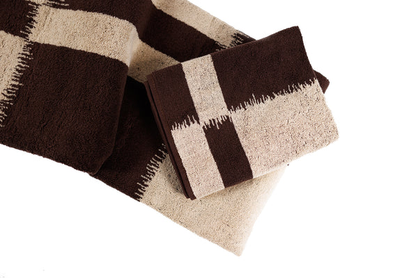 Karin Hand Towel